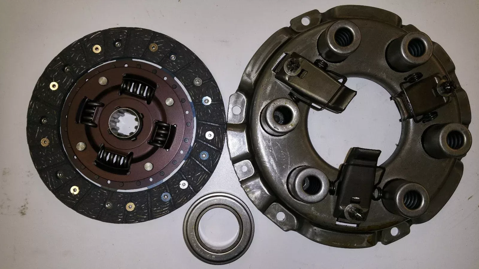 Kubota/Zennoh Tractor Clutch Kit B7001